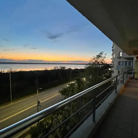 Lake View Summerland *