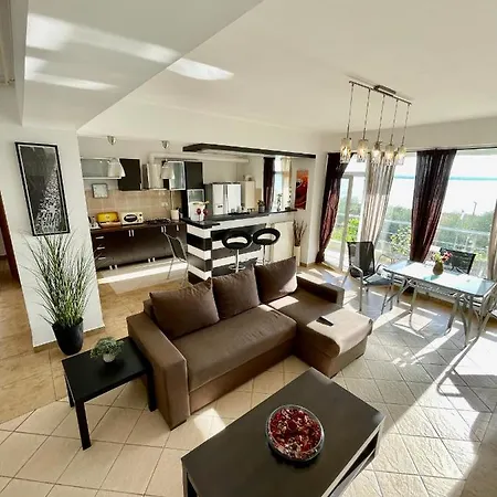 Lake View Summerland *
